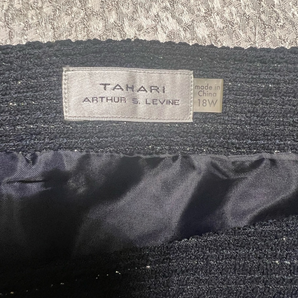T Tahari Black A-Line Skirt